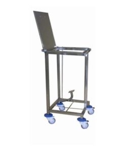 carro-ropa-sucia-con-tapadera-y-pedal
