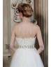 Vestido con bordados.