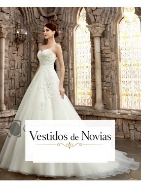 Traje nupcial con bordados