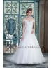 Robe de mariée avec des sangles.