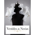Chaqueta para novia con plisados adornada con volantes, con cuello y de manga corta