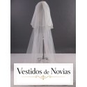 Velo largo de tul con fino bordado en los extremos