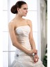 Traje de novia palabra de honor.