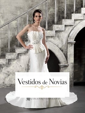 Vestido novia con pedrería.