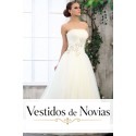Vestido de novia con cristal.