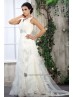 Traje de novia con encaje.