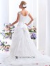 Vestido novia cuello de barco.