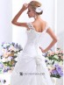 Vestido novia cuello de barco.