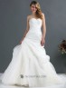 Vestido novia organza escote corazón.