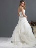 Vestido novia organza escote corazón.
