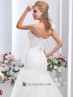 Traje de novia de sirena con encaje.