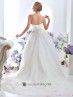 Vestido corte princesa con brillo.