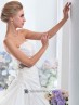 Vestido de novia  con cinturón.