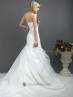 Vestido sirena de novia con pedrería.