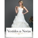 Robe de mariée avec une jupe gonflée.