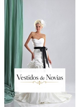 Vestido de novia en satén.