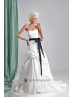 Vestido de novia en satén.