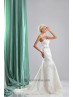 Traje nupcial de sirena con brillos.