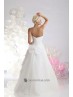 Vestido de novia con escote corazón