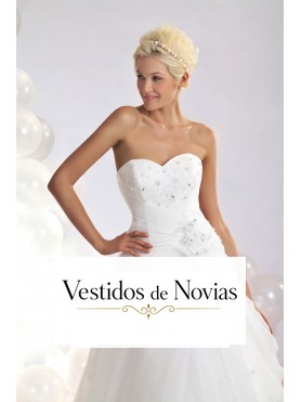 Robe de mariée avec encolure coeur.