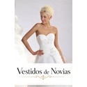 Vestido de novia con escote corazón