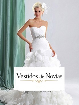 Vestido de novia en chifón.