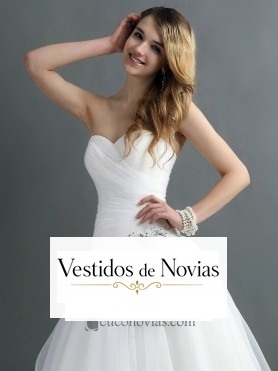 Traje de novia en organza.