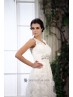 Vestido de novia escote en V.
