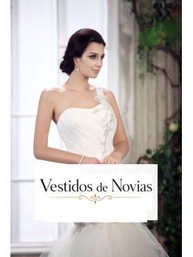 Vestido confeccionado en satén