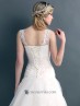 Vestido de novia tirantes bordados.