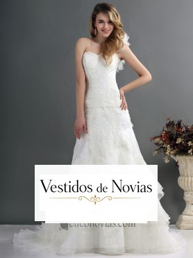 Vestido confeccionado en satén