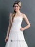 Traje de novia con bordados.